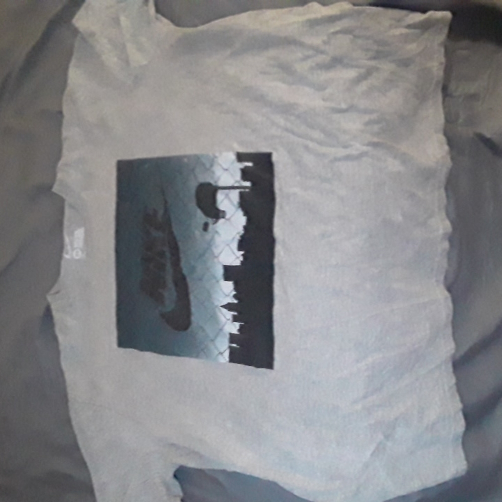 T shirt